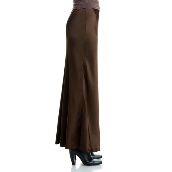 RAILS Anya Satin Midi Skirt in Moss Size XL NWT - Picture 3 of 7